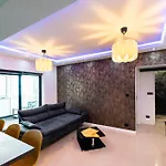 Lazy's Haven - Modern 2br In The Center