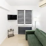 Lazy's Haven - Modern 2br In The Center