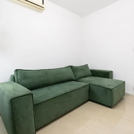 Lazy's Haven - Modern 2br In The Center Appartement *