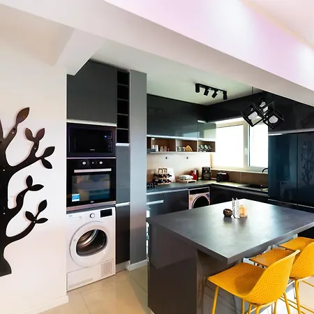 Apartment Lazy's Haven - Modern 2br In The Center Bukarest