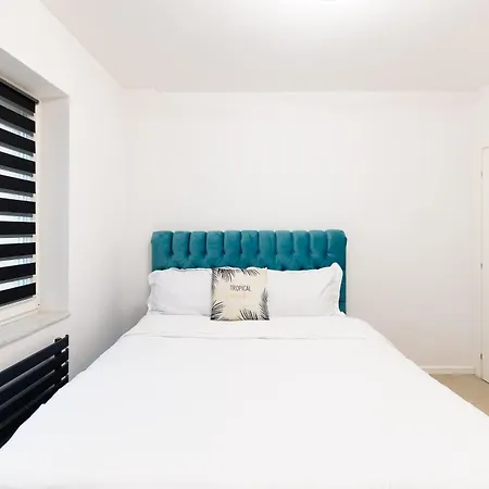 Lazy's Haven - Modern 2br In The Center