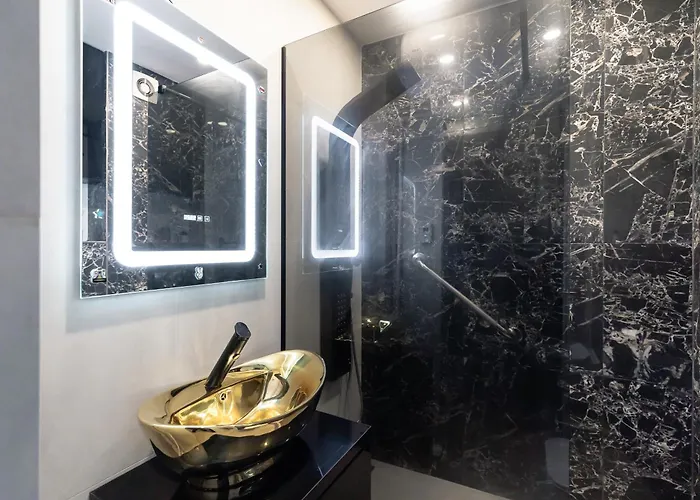 Lazy's Haven - Modern 2br In The Center * Bucureşti