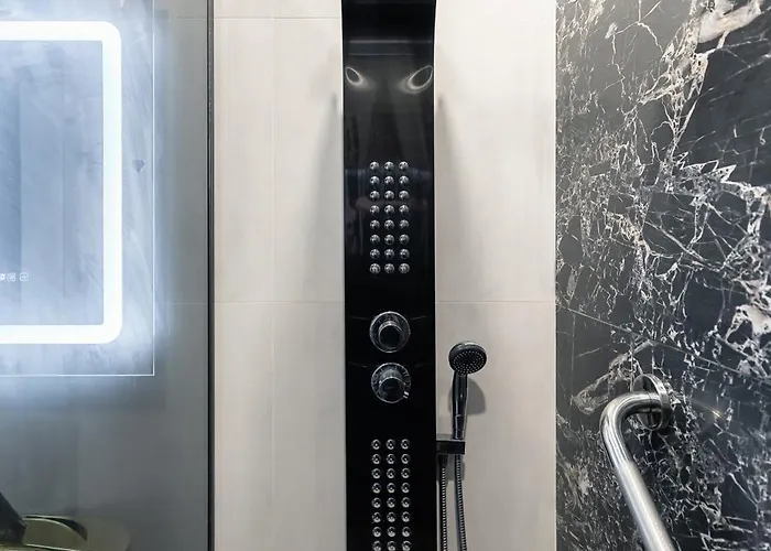 Apartament Lazy's Haven - Modern 2br In The Center *