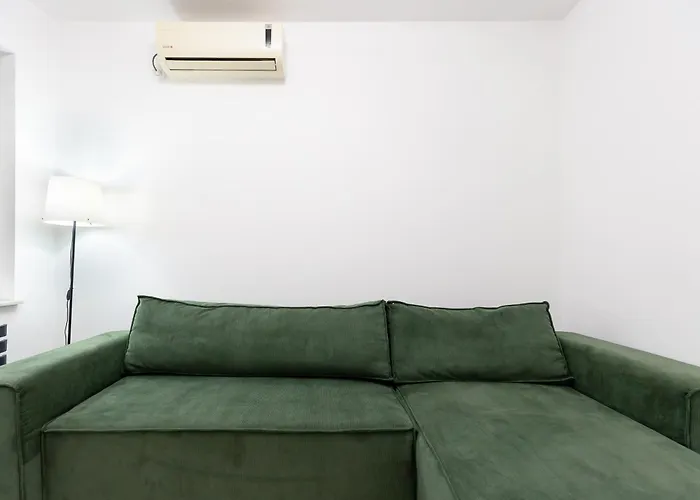 Apartament Lazy's Haven - Modern 2br In The Center Bucureşti