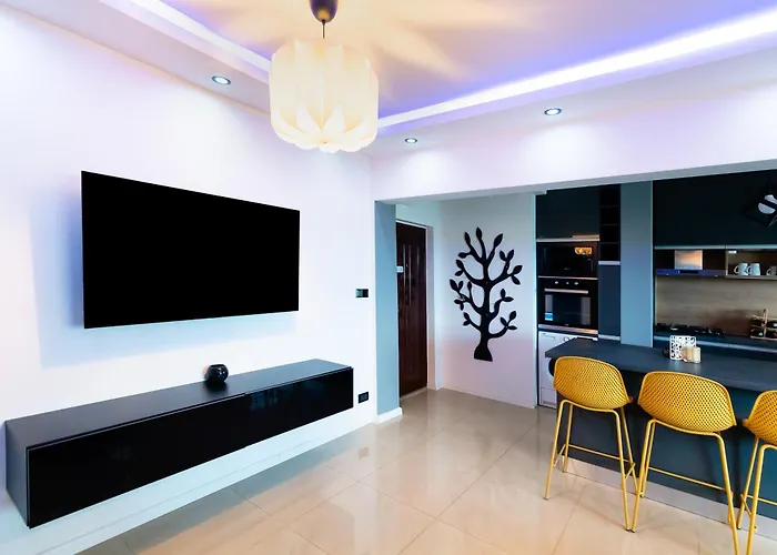 Lazy's Haven - Modern 2br In The Center Апартаменти