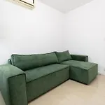 Lazy's Haven - Modern 2br In The Center Apartament *