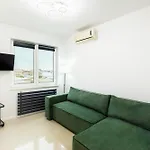 Apartament Lazy's Haven - Modern 2br In The Center *