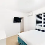 Lazy's Haven - Modern 2br In The Center * Bucureşti